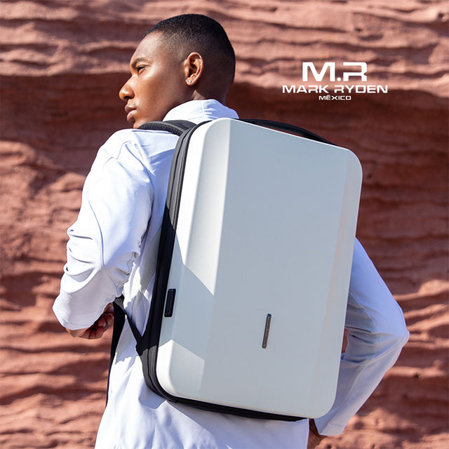 Mochila futurista de tapa dura Mark Ryden Modelo MR7917