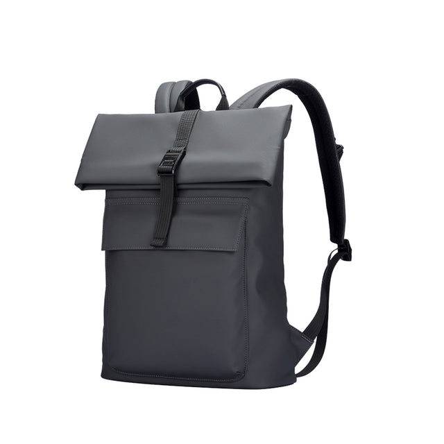 Mochila ligera y casual Mark Ryden MR 9366