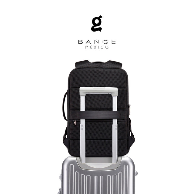 BANGE Mochila Negra con puerto USB, para Laptop de 15.6” Modelo BG-S52