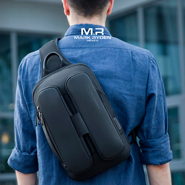 Mochila Negra Cruzada Mark Ryden para tableta de 9.7 " Modelo 7219
