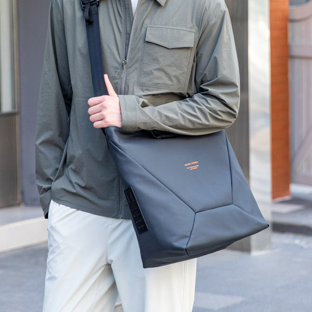 Bolso Tote Mark Ryden Geométrico para Hombre – Impermeable, Gran Capacidad y Diseño Premium MR 255