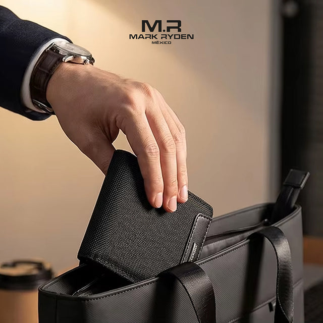 Cartera Compacta Mark Ryden de Diseño Casual y Minimalista MR 81
