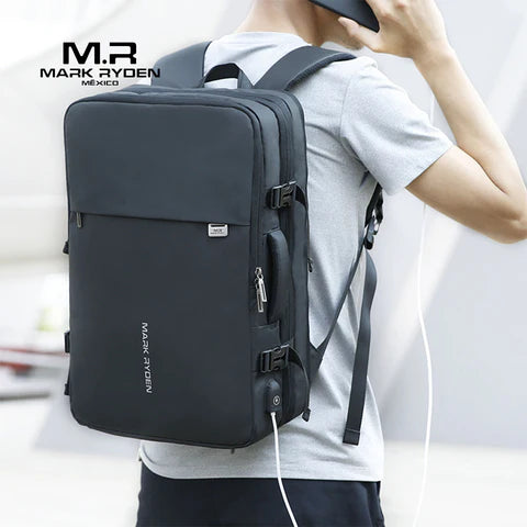 Mochila Expandible para Viaje y Laptop de 17” |  Impermeable, Ergonómica y con Puerto USB 8057Y