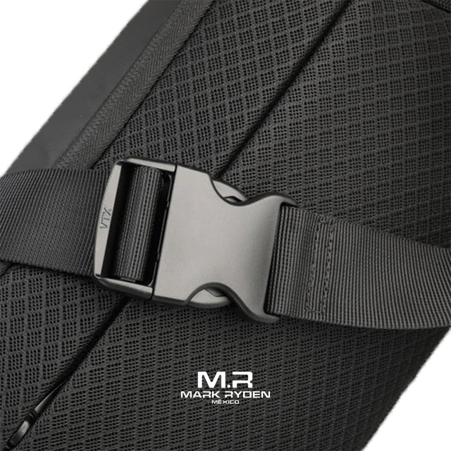 Cangurera cruzada Mark Ryden. Estilo casual y espacio para iPad de 7.9″ y accesorios. Modelo 8112