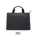 <iframe width="560" height="315" src="https://markrydenmexico.com/products/bolsa-para-laptop-mark-ryden-ligera-y-protectora-para-oficina-y-uso-diario-mr-208d?_pos=1&_psq=208&_ss=e&_v=1.0" frameborder="0" allowfullscreen></iframe>