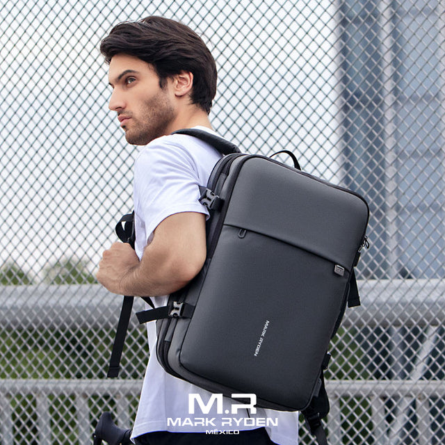 Mochila de viaje expandible Mark Ryden Modelo 8057