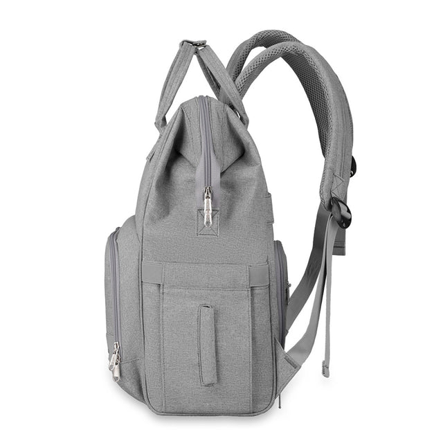 Moderna mochila pañalera Mark Ryden Modelo 8703